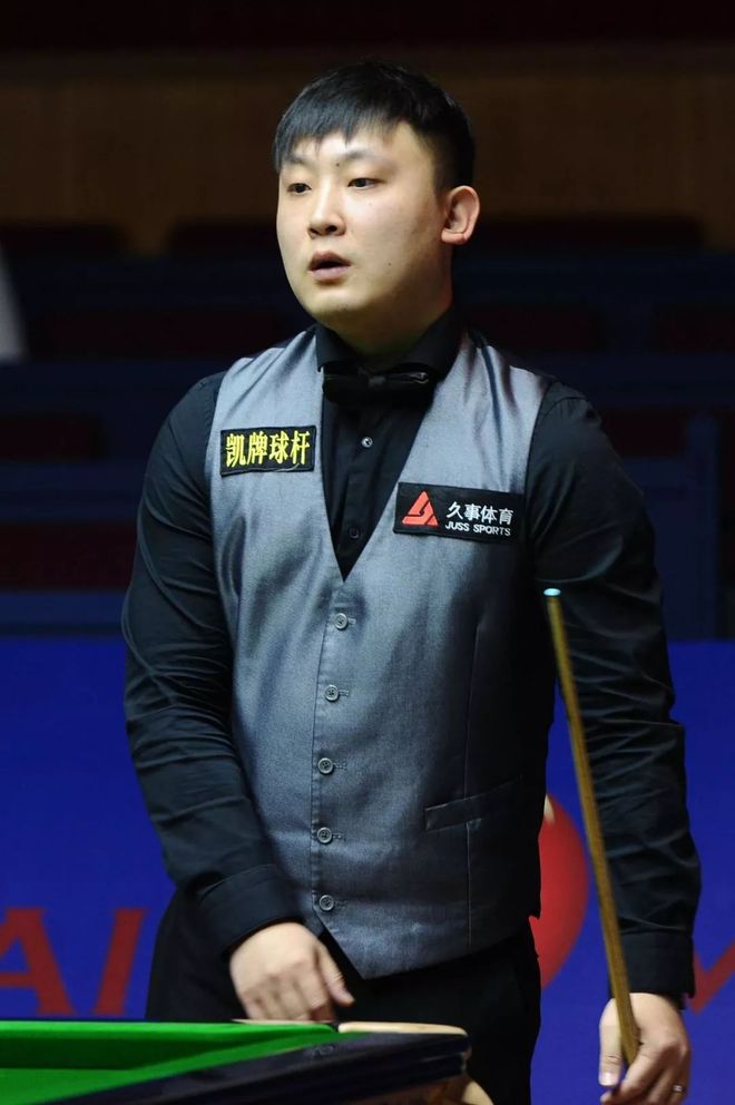 律的双重约 律的双重约