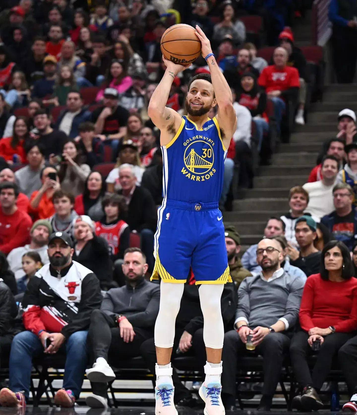 背后的真正 背后的真正